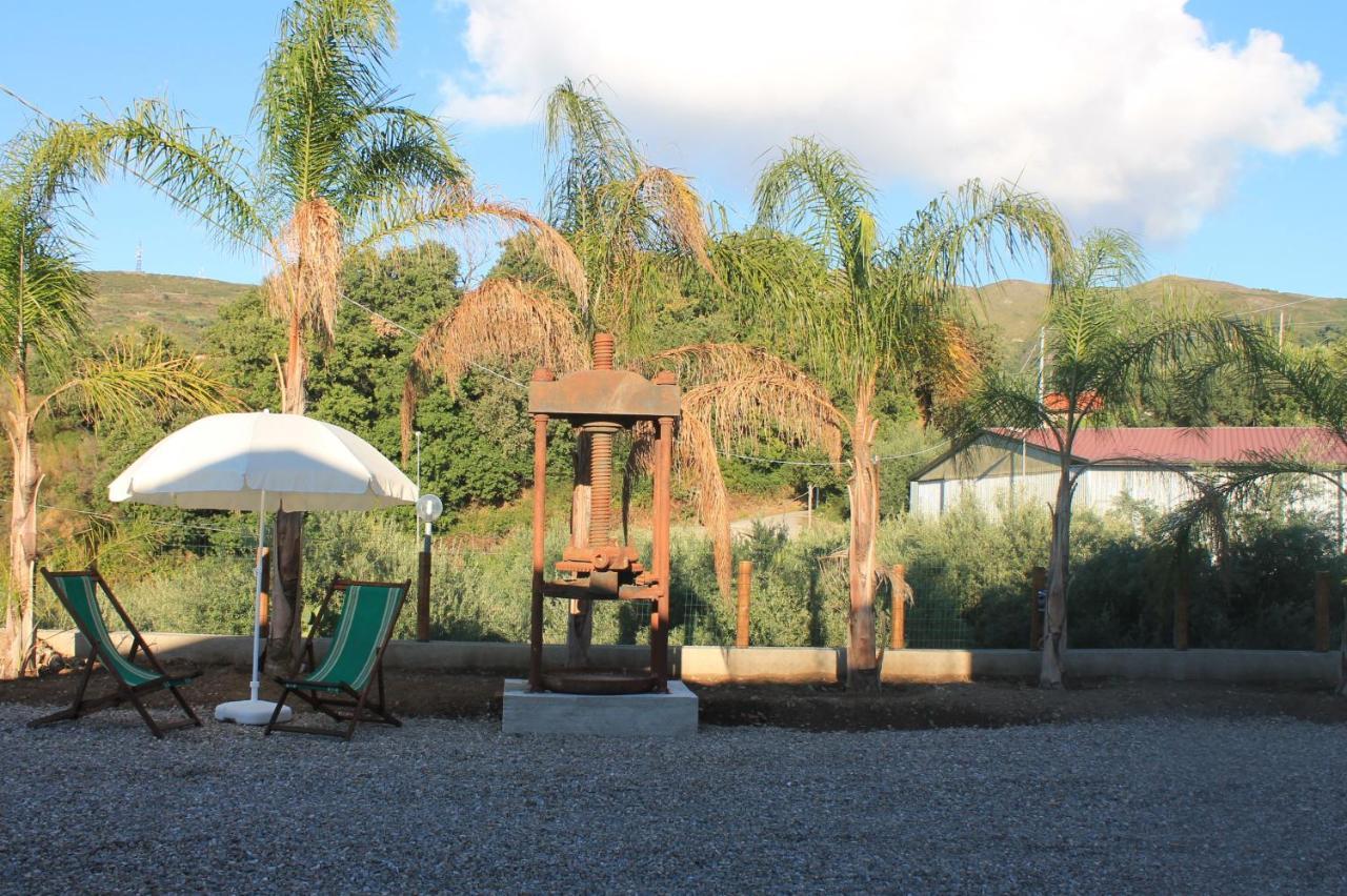 Antico Casale Bed & Breakfast Gioiosa Marea Exterior photo