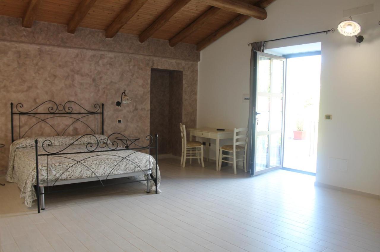 Antico Casale Bed & Breakfast Gioiosa Marea Exterior photo